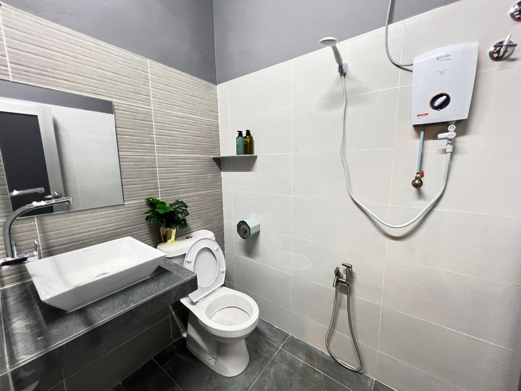 Funkyvila4 14pax 4br Near188tower, Artstreet, Htta * Kuantan