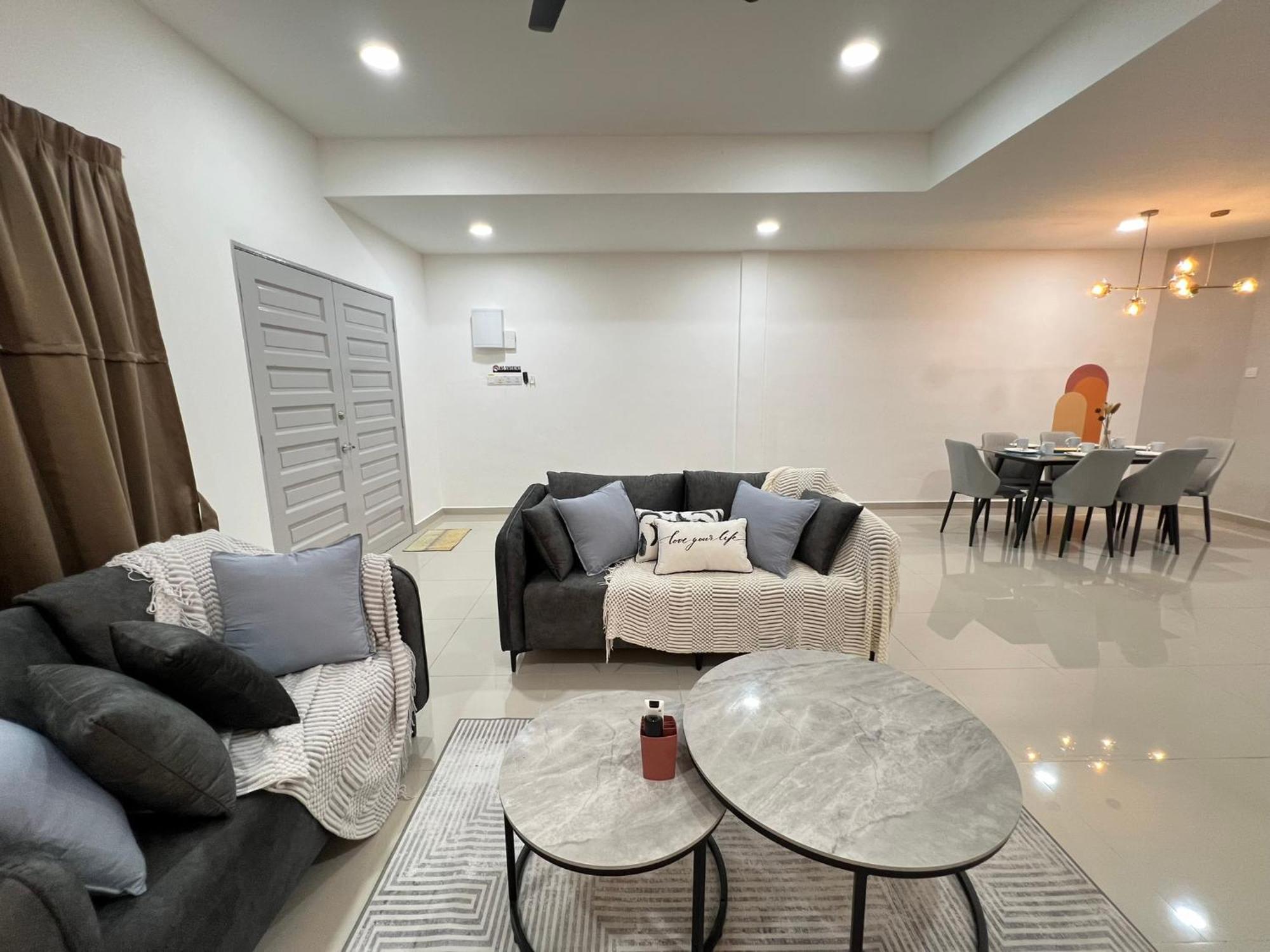 Holiday home Funkyvila4 14pax 4br Near188tower, Artstreet, Htta *